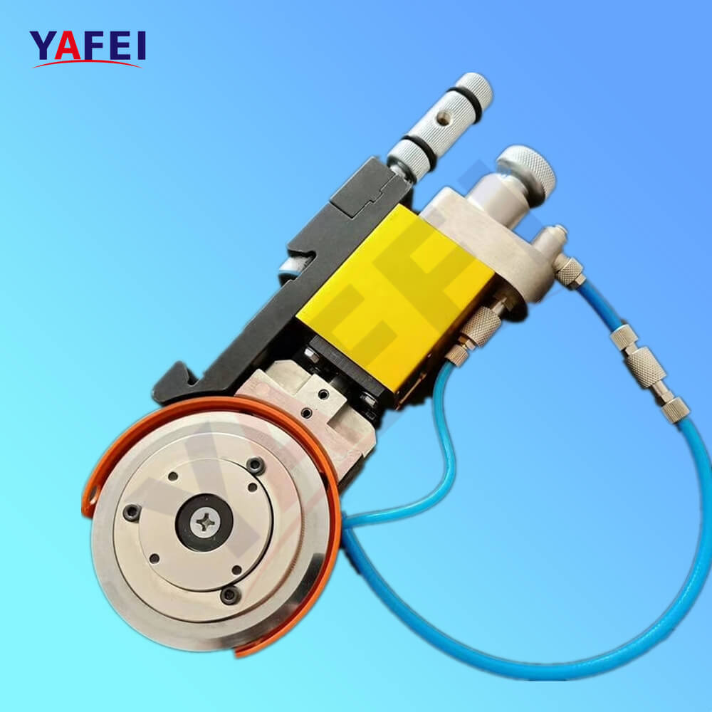 pneumatic slitting blade Пневматическое крепление лезвия